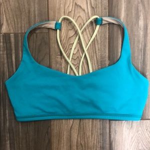 Lululemon Free to Be Sports Bra
